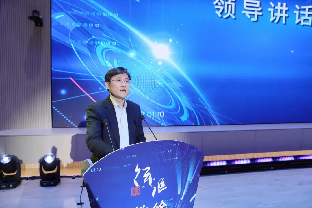 奧威亞入選“上海市徐彙區(qū)人工(gōng)智能(néng)教育聯盟”2.jpg