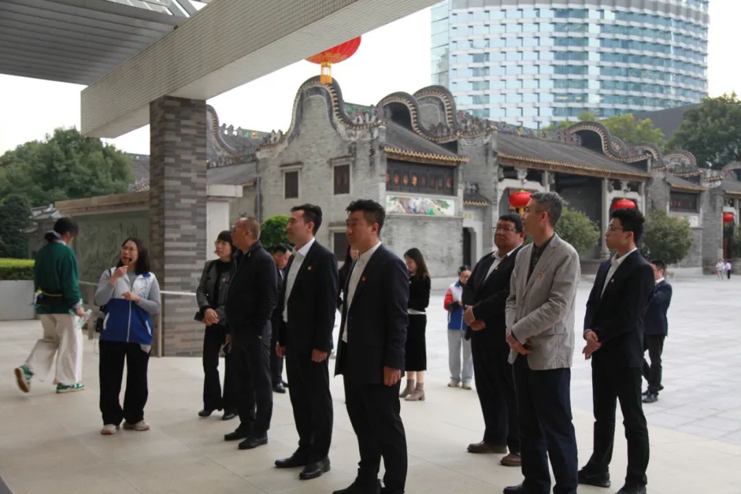 奧威亞黨總支與國(guó)新(xīn)證券廣東分(fēn)公(gōng)司黨支部開展黨建共建活動1.jpg